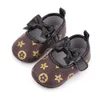 Walkers Newborn Boys Girls First Walkers Soft Sole Plaid Baby Shoes Infants Antislip Casual Shoes Designer sneakers 018Months