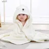 Towels Robes Baby Bathrobe High Qulity Cartoon Quilt Coral Velvet Hooded Newborn Swaddle Bath Towel AutumnL231123