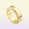 Europa Amerika Mode-stijl Ringen Heren Dames Dames Titanium staal Gegraveerde volledige V-letter 18K vergulde schuine rand Liefhebbersring 3 C5759745