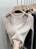 Kvinnors tröjor Autumn and Winter Fashion Hollow Sexig off-shoulder Pullover Short Top Design Stretch tröja stickad bottentröja