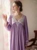 Mulheres Sleepwear Mulheres Puro Algodão Ruffles Vintage Nightgowns Robe V-Pescoço Longo Vestido Victorian Romântico Princesa Nightdress Homewear