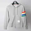 Série de barras coloridas primavera e outono novo produto marca na moda masculino com capuz com zíper casaco esportivo casual 7087-10