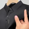 Polos pour hommes Polo de broderie de soie glacée Été Revers Élasticité T-shirt Mode coréenne À manches courtes Business Casual Hommes Vêtements xd