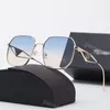 P designer solglasögon för kvinnor mode solglasögon klassiska märke triangulära kvinnor män sol glas adumbral 7 färgalternativ glasögon