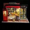 Accessoires de maison de poupée bricolage Kit de construction miniature en bois maisons avec meubles gâteau de fleurs Casa maison de poupée jouets faits à la main pour les filles cadeaux de noël 231012