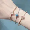 Swarovskis armband designer juveler original kvalitet slår hjärta fyra bladgräsarmband för kvinnor som använder svälja kristall dynamisk fyra bladgräsarmband