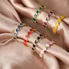 Bagues de cluster 2023 Coeur d'amour pour femmes Multicolore Pêche Exquis All-Match Tendance Bijoux Goutte Huile Bague En Gros En Vrac