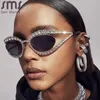 Lunettes de soleil de luxe en diamants brillants pour femmes, verres de soleil en cristal strass pour hommes, Punk, lunettes de personnalité féminine