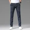Jeans pour hommes 2023 printemps et automne mode classique avec couleur unie élastique décontracté mince confortable respirant pantalon 40