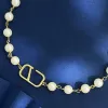 Bracciale di moda Gioielli di design da donna Collana di perle di lusso Squisito rettangolo Fascino Elegante ed elegante ciondolo iniziale in oro da donna Nuovo -3