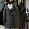 Piumino da uomo Parka invernale da uomo lungo piumino spesso cappotto caldo con cerniera con cappuccio imbottito in cotone moda casual trench 2023 231011