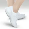 Geklede schoenen Aerobicstraining Sportschoenen Dames Heren Kinderen Leren bovenwerk Antislip Zachte onderkant Moderne dansfitness Cheerleadingschoenen 231011