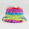 Cappelli a tesa larga Cappelli a secchiello Donna Uomo Moda Arcobaleno Cappello a secchiello in pelliccia sintetica Inverno addensato Morbido caldo soffice berretto da pesca Vacanza all'aperto Cappello da pescatore 231011