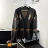 Pulls pour hommes Gmiixder Rétro Japonais Vneck Pull à carreaux Couleur contrastée Jacquard Casual Cardigan Hommes et Femmes Bouton Veste en tricot 231011