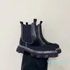 Bottes Chelsea mi-hautes à crampons de styliste pour femmes, bottes à plateforme de luxe en cuir de caoutchouc de haute qualité