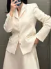 Giacche da donna 2023 Set di marca di moda Completo giacca blazer con fiocco corto Outwear Designer per le donne