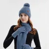 Lenços Mulheres Inverno Chapéu De Malha Conjunto Quente Feminino Skullies Beanies Bonito Pompon Grosso Chapéus Cap de Esqui com Lenço e Luvas 231012