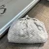 デザイナーBotega v Luxury Bag本物のクラウドプリーツファッションバッグポーチカセット小さなレザーバッグワンショルダークロスボディdumplingバックルoutxz7n