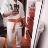 Skyddsutrustning högkvalitativ Kyokushinkai Dogi Dobok 12oz 100% bomullsduk Karate Uniform Kimono Gi Tyg för barn Vuxen gratis vitt bälte 231011