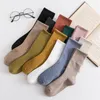 Kadın SOCKS 10 Çift Karışık Pamuk Yaz Kızları Lady Bahar Sonbahar 35-40 Yüksek Kalite Uzunluk Yumuşak 4 Mevsim Günlük Renk