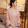 Vestes Femmes Haute Qualité Automne Style Chinois Rétro Gland Simple Boutonnage V-Col Top Exquise Broderie Lâche Femme Veste S-XXL