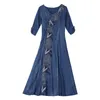 Urban Sexy Dresse Vêtements 2023 Slim Vintage Robes MidLength Denim Robes Chinois Cheongsam Plaque Bouton Robe De Broderie 82362 231011