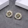 Boucles d'oreilles à breloques de styliste en diamant brillant, lettres en cristal de tournesol, clous en strass, boucles d'oreilles pour fête d'anniversaire