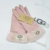 Hommes Femmes Cinq Doigts Gants Designer Marque Lettre Gant Impression Épaissir Garder Au Chaud Gant Hiver Sports De Plein Air Pur Coton De Haute Qualité UG01