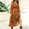 Robes décontractées Col en V Tie Up Mesh Party Robe Femmes Printemps Tunique Solide Slim Plissé Volant Longue Automne Lanterne Manches Boho Maxi