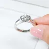 Designers para mulheres simples e elegante anel feminino 2 quilates mosan s925 prata esterlina banhado 18k anel de ouro presente festa casamento
