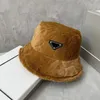 23SS Winter Designer Bucket Hat dla mężczyzn Projektanci czapki czapki moda maska ​​czapka ciepła sunhat fuzzy czapka męska casquette flu 444