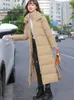 Femmes vers le bas Parkas veste d'hiver femmes Xlong épaissir manteau avec une capuche droite vêtements d'extérieur élégants mode coréenne femme 231011