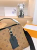 23SS Femmes Luxurys Designer Totes Sacs All-Match Sac à main en cuir Bandoulière Dames Seau Sacs Pochette Sac à main 24cm