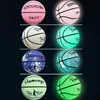 Balles Ballon de basket-ball réfléchissant PU résistant à l'usure lumineux veilleuse balle basket-ball brillant ballon de basket-ball n ° 7 cadeau de basket-ball 231011