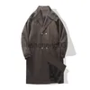 Męskie płaszcze okopowe 2023 Autumn Nowy Nowy Rów Męski Solidny kolor ciepły moda swobodny płaszcz Lapel Button Front Korean Style Męska kurtka J231012