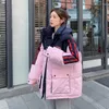 Trench da donna 2023 Piumino rosa Cappotto da donna con cappuccio Lettera Moda Americano Streetwear Y2K Piuma d'anatra Donna Inverno Bianco Capispalla