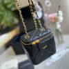 Designer Womens Mini 11cm Makeup Bag Leather Diamond Plaid Gold Hardware Metallic Clasp Luxury Handbag Can Press Small Gold Ball Chain Crossbody Bags Card Sacoche