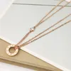 Designer ketting voor dames Roségoud Dubbellaags Disc Card Diamond Titanium Staal Sleutelbeenketting Home Chain Set Eenvoudige en elegante vrouw