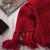 Schals Handgemachter Vintage-roter Schal Frau Quaste Warmer Halstuch Herbst Winter Weich gestrickt Solide Mode Weihnachtsgeschenk 231012