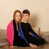 Piżama chłopcy piżama zestaw niebieski czarny top i spodnie dziecięce ubrania dla chłopca i dziewczyny odzież za okrągła szyja sezon zimowy frontowy backbed 231012