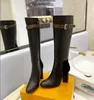 Últimas botas largas para mujer con cremallera interior recta y tacón grueso de 9,5 cm, parte superior de piel de vaca con punta redonda, forro interior de piel de oveja, suela de cuero genuino, tamaño de hebilla 34-42