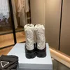 Blaas Gevotte ski sneeuwschoenen koude weers schoenen Winter Warm gewatteerd Nylon enkels sneeuwschoenen luxe designer mode slip-on laarsjes dames fabrieksschoenen met doos