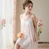 Mulheres Sleepwear Roseheart Mulheres Homewear Feminino Algodão Branco Sexy Nightdress Lace Nightwear Nightgown Vestido de Luxo Vestido