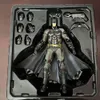 Mascot kostymer spelar konstfigur Arkham Knight Bruce Wayne Action Figure Model Toys Joint Moverble Doll Creative Present For Friends Cool Toy