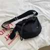 Midjeväskor Kvinnor Nylon DrawString Crossbody Bag Cool Black Sport Shoulder Messenger Kvinnliga mjuka handväskor flickor resor