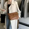 Cross Body Crossbody Bag for Women's 2023 New Autumn/Winter Group Portcase Fashion och Simple Underarm Bagcatlin_Fashion_Bags