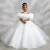 Belle robe de filles vintage, manches courtes coupées, longueur blanche Lace Crystal Pearls Feather Kids Birthday Party Robe Flower Child Prom Robe 403