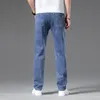 Jeans da uomo 2023 Primavera Estate Classico giovanile Vitalità Fit dritto sottile denim leggero pantaloni elasticizzati in cotone 231013