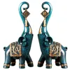 Dekorativa föremål Figurer 2st Lucky Elephant Harts Crafts Nordic Style Statyer Animal Sculpture Ornaments for Home Office Decoration Desktop Decor 231012