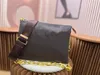 Luis Vittons Dicke Lvse LouiShandbag Designer Four Seasons New Luxury Womens Classic Chain Bag geprägtes flauschiges Schaf -Leder einfacher Stil lässig vielseitig One Sh